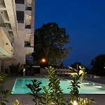 Club Panorama View Apartment *