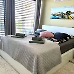 Club Panorama View Apartment Alsoors